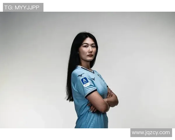 女足球星莉娜的精彩表现和成长历程全纪录视频解析